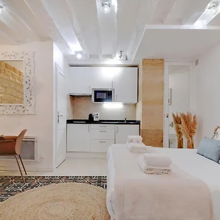 Pick A Flat's In Bastille - Rue Amelot Appartamento *